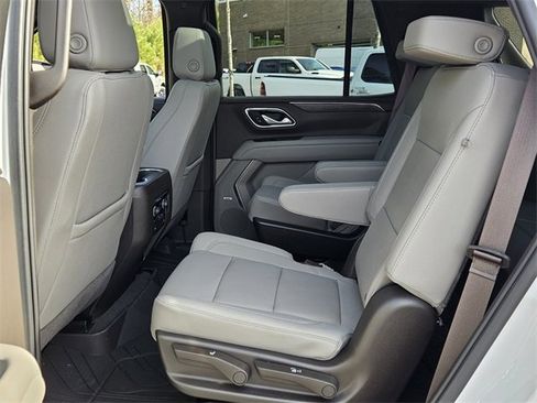 Used 2024 Chevrolet Tahoe Z71 w/ Off-Road Capability Package image 11