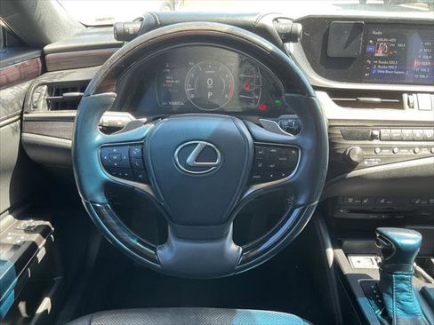 Used 2019 Lexus ES 350 w/ Premium Package FWD image 23