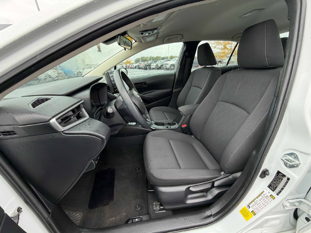 Used 2024 Toyota Corolla LE FWD image 18