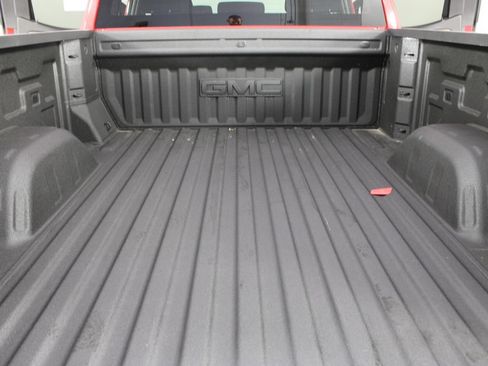 Used 2025 GMC Sierra 1500 SLE AWD/4WD image 17