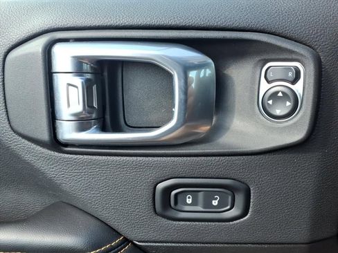 Used 2024 Jeep Wrangler Sahara 4xe image 15