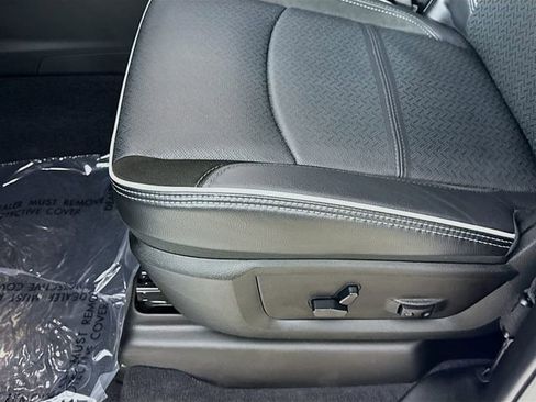 Used 2025 RAM 2500 Laramie image 19