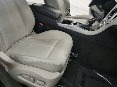 Used 2016 Cadillac SRX Luxury w/ Driver Awareness Package image 24