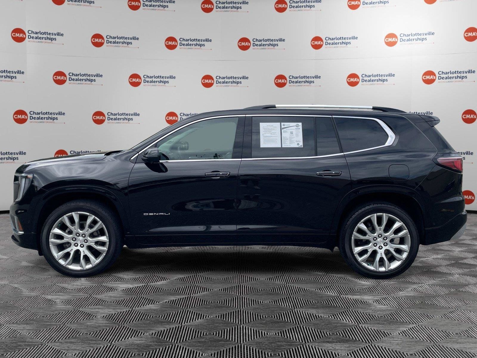 Used 2024 GMC Acadia Denali w/ Super Cruise Package AWD/4WD image 2
