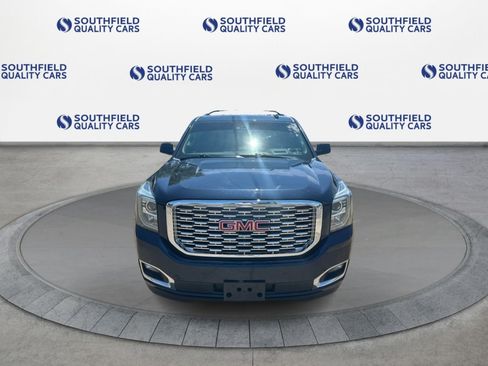 Used 2020 GMC Yukon XL Denali w/ Open Road Package AWD/4WD image 9