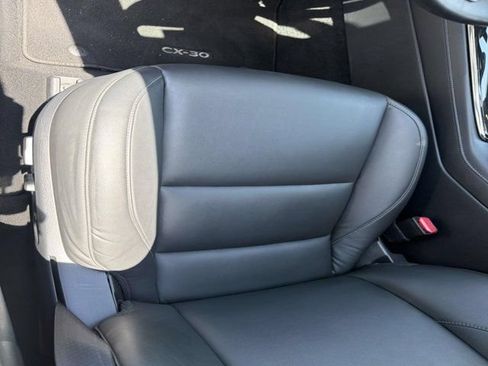 Used 2025 MAZDA CX-30 AWD 2.5 S w/ Preferred Package image 9