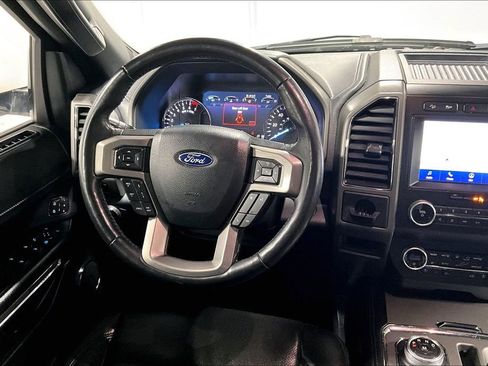 Used 2021 Ford Expedition XLT image 7