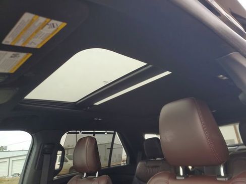 Used 2021 Ford Explorer Platinum w/ Equipment Group 601A image 34