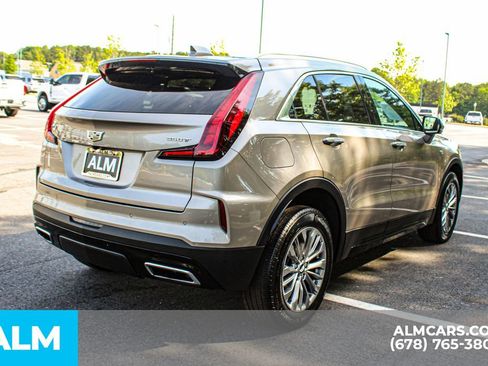 Used 2025 Cadillac XT4 Premium Luxury FWD image 6