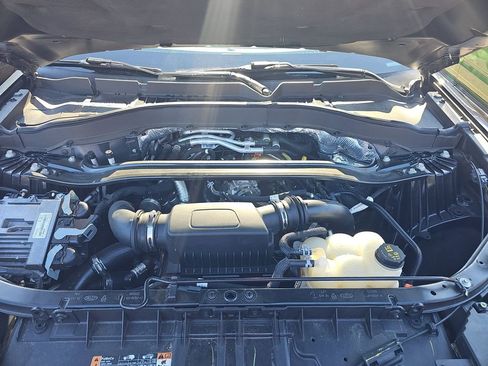 Used 2020 Ford Explorer ST image 8