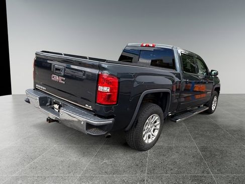 Used 2018 GMC Sierra 1500 SLE w/ SLE Value Package AWD/4WD image 5