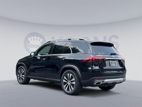 Used 2025 Mercedes-Benz GLE 350 4MATIC image 4