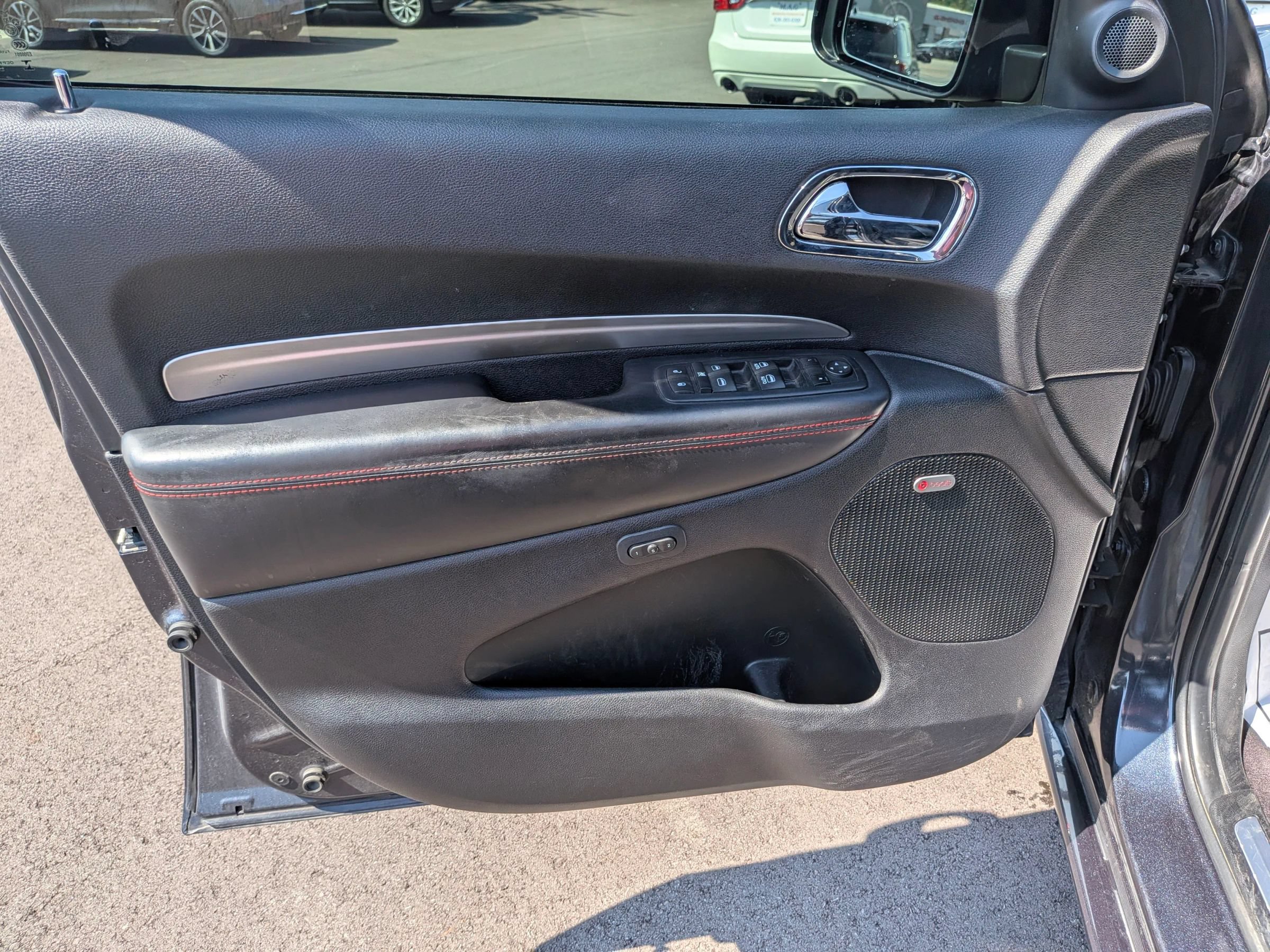 Used 2016 Dodge Durango R/T w/ Technology Group AWD/4WD image 18