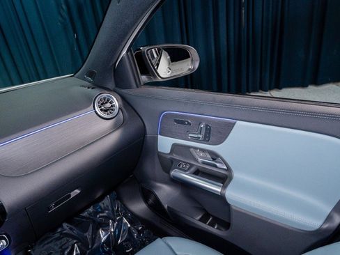 New 2026 Mercedes-Benz GLA 35 AMG 4MATIC image 25