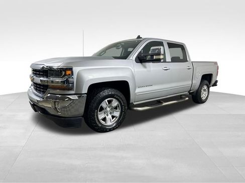 Used 2018 Chevrolet Silverado 1500 LT w/ All Star Edition image 2