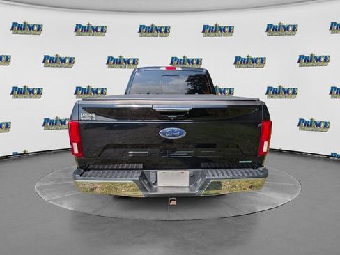 Used 2018 Ford F150 Lariat w/ Equipment Group 502A Luxury AWD/4WD image 4