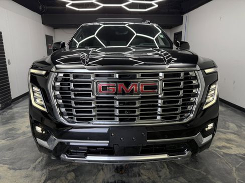 Used 2026 GMC Yukon Denali w/ Denali Reserve Package AWD/4WD image 7