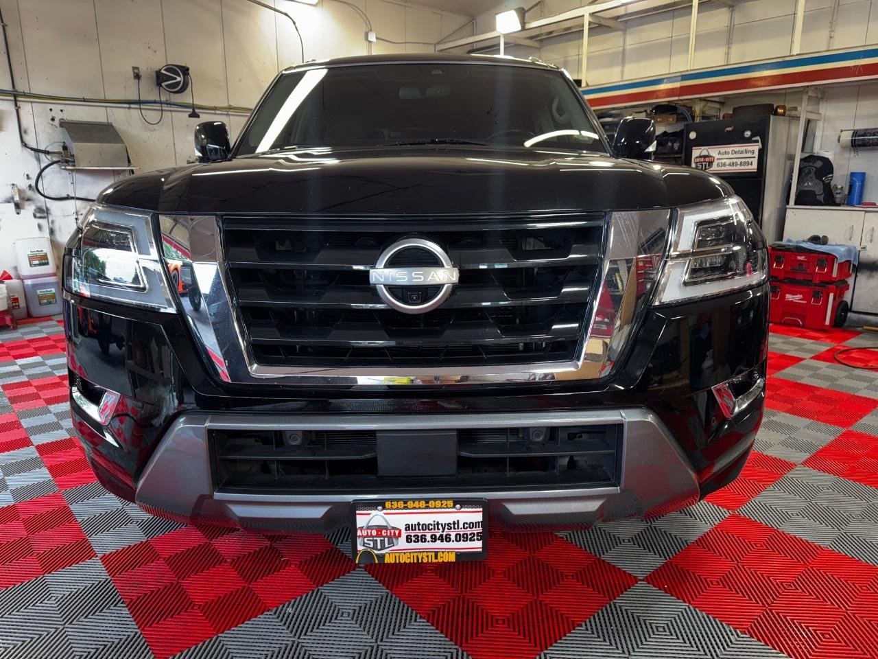 Used 2022 Nissan Armada SL AWD/4WD image 2