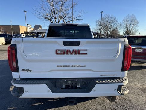 Used 2022 GMC Sierra 3500 Denali w/ Denali Ultimate Package image 4