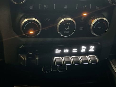 Used 2020 RAM 2500 Laramie image 19