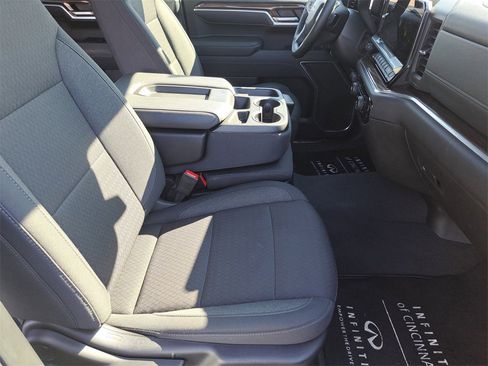 Used 2025 Chevrolet Silverado 1500 LT image 27