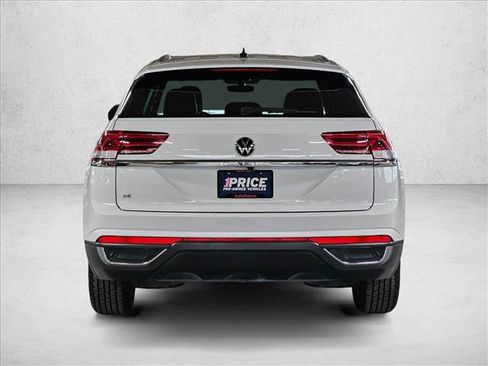 Used 2023 Volkswagen Atlas Cross Sport SE FWD image 7