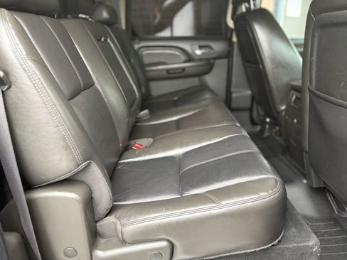 Used 2011 GMC Sierra 2500 Denali w/ Suspension Package, Off-Road AWD/4WD image 20