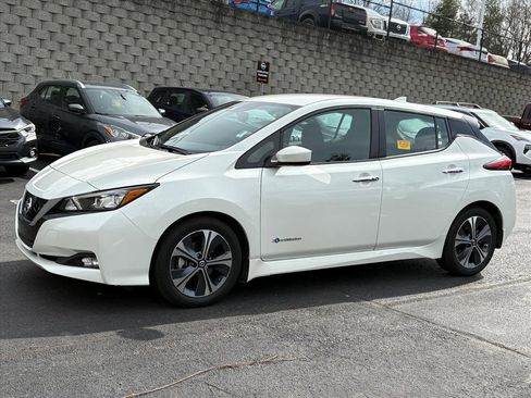Used 2019 Nissan Leaf SV w/ SV Technology Package image 4