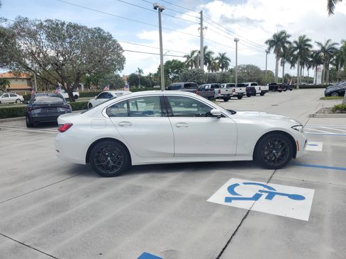Used 2025 BMW 330i Sedan RWD image 11