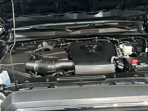 Used 2023 Toyota Tacoma SR5 AWD/4WD image 78