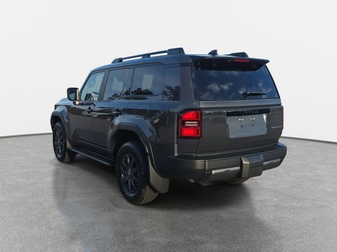 Used 2024 Toyota Land Cruiser image 7