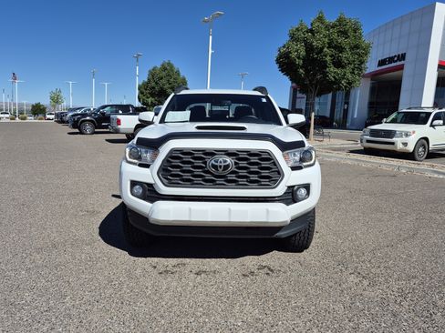 Used 2020 Toyota Tacoma TRD Sport w/ Technology Package AWD/4WD image 11