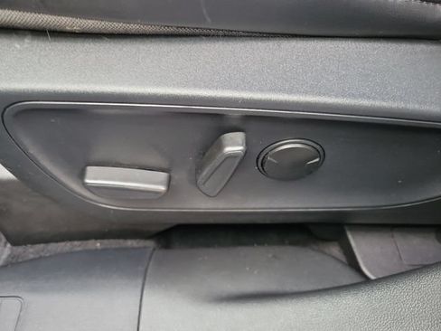 Used 2024 Ford Escape ST-Line w/ Tech Pack #1 FWD image 11