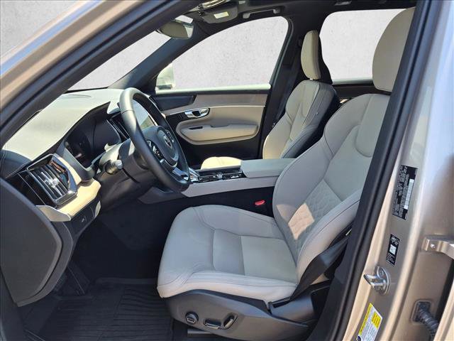 Used 2026 Volvo XC90 B5 Plus AWD/4WD image 11