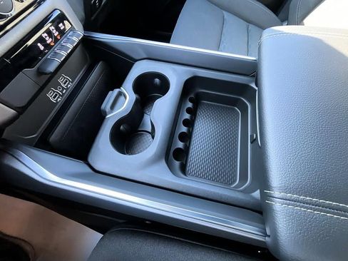 New 2026 RAM 1500 4x4 Crew Cab image 27