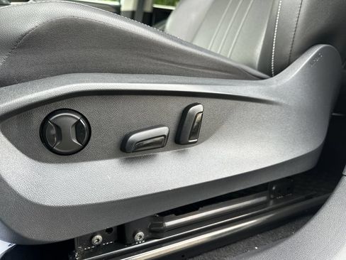 Certified 2023 Volkswagen Tiguan SE AWD/4WD image 9