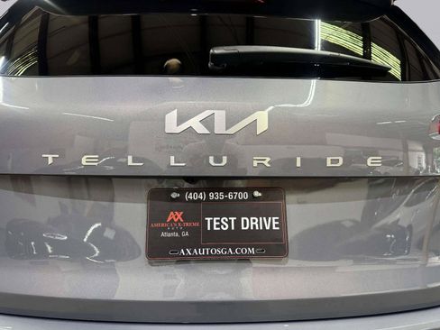 Used 2025 Kia Telluride S FWD image 21