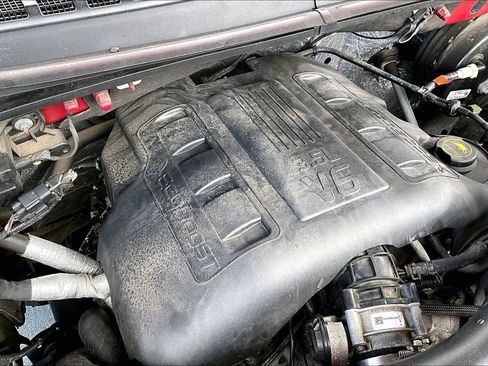 Used 2016 Ford F150 XLT w/ Equipment Group 302A Luxury image 35