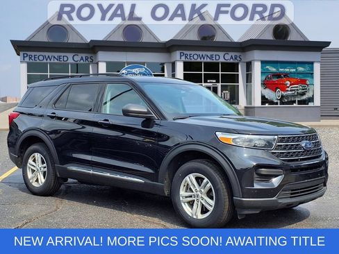 Certified 2023 Ford Explorer XLT AWD/4WD image 1