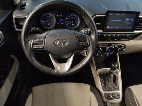 Used 2021 Hyundai Venue SEL FWD image 22