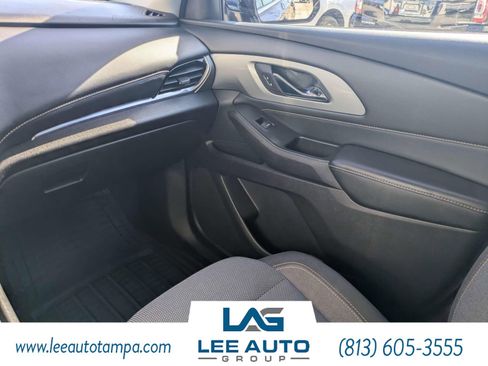 Used 2018 Chevrolet Traverse LT FWD image 16