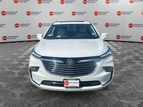Used 2023 Buick Enclave Essence w/ Experience Buick Package FWD image 8