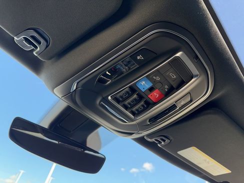 New 2026 Jeep Grand Wagoneer Limited AWD/4WD image 35