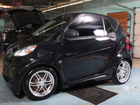 Used 2009 smart fortwo BRABUS RWD image 40