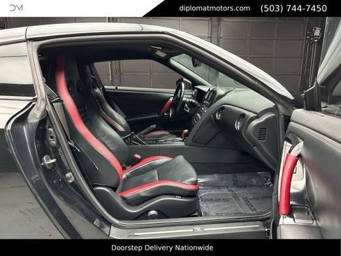 Used 2013 Nissan GT-R Black Edition AWD/4WD image 20