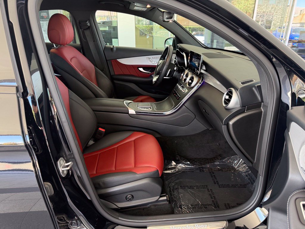 Used 2020 Mercedes-Benz GLC 300 4MATIC Coupe image 13