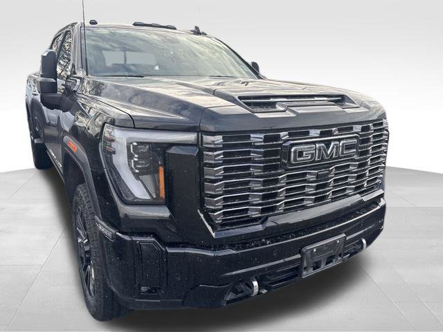 Used 2025 GMC Sierra 2500 Denali Ultimate AWD/4WD image 6