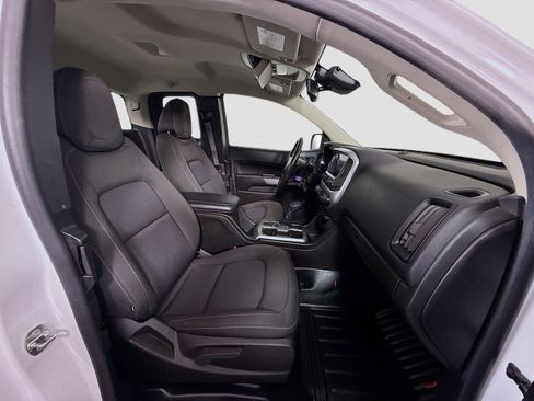 Used 2022 Chevrolet Colorado LT w/ Fleet Safety Package image 28