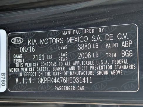 Used 2017 Kia Forte LX image 23