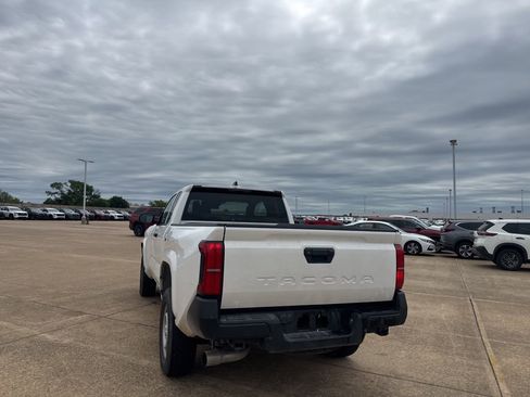 Used 2024 Toyota Tacoma SR RWD image 17